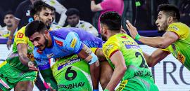 Pirates sink Warriorz in high-scoring PKL thriller