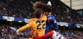 Sunderland snatch last-gasp win to stun Chelsea