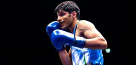 Boxing Worlds: Jaismine punches her way to quarters
