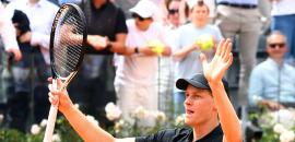 Unstoppable Sinner breaks Djokovic's record to storm into Rome semis