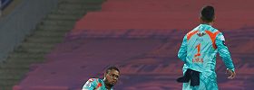 Turning Point: Evin Lewis' Catch