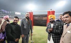 Yuvraj 'Grateful' as He, Harmanpreet Get Stadium Honours