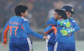 Muzumdar reveals why India are trying out new things