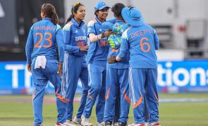 Kaur, Kranti shine as India seal ODI series vs England