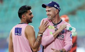 Pietersen eyes England coaching role to refine Test approach