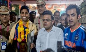 Kirti Azad on Gautam Gambhir's temple visit: Respect all religions