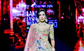 Parul's Wearing India And Looking Stunning!