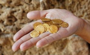 No plans to sell temple gold, clarifies govt