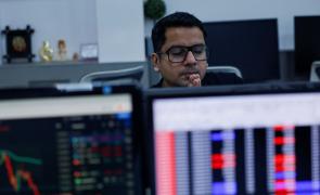 Sensex dips 31 points amid relentless foreign fund outflows