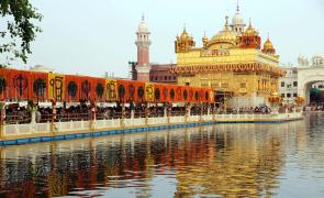 Email threatens to blow up Golden Temple, security beefed up