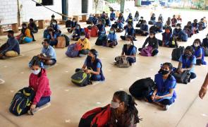 Latur Headmaster Detained for Allegedly Accepting Bribe from Teacher