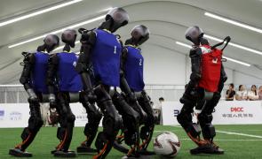 Robots Kick Off!