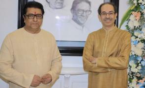 Uddhav visits Raj's home on Ganesh Chaturthi