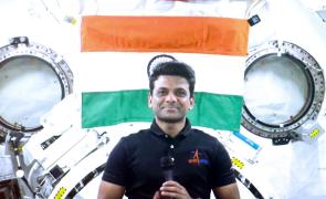 Still looks saare jahan se accha: Shuks at ISS farewell