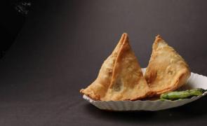 Wife, kin thrash UP man over samosas; booked for attempt to murder