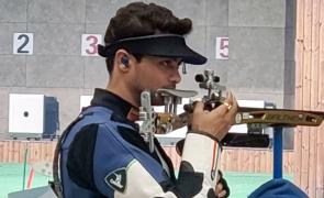 Aishwary shoots gold in Asian Shooting Championship