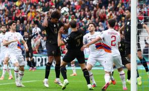 Portugal qualify for World Cup, Ireland stun Hungary