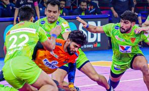 PKL: Puneri Paltan hold nerve to edge Dabang Delhi