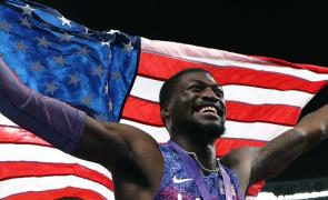 From Salesman To World Champion: Tinch Wins Gold