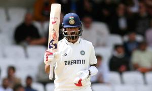 PIX: India stagger to 153/3 at lunch after Rahul's 50