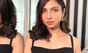  Afrah Sayed's Modish Take On Fashion 