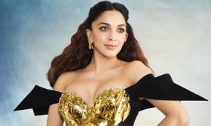 Kiara, Bhumi's Most Bizarre Accessories!