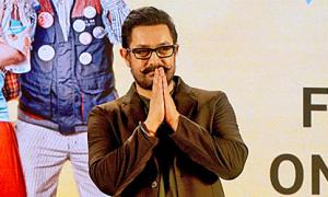 WATCH Aamir Khan Apologise!