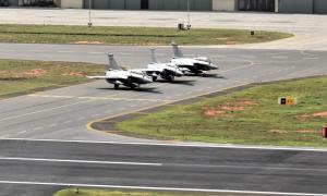 3 French Rafales make crucial stopover in India