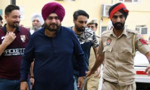 No Cong leader seen with Sidhu as he goes to jail