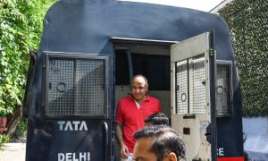 Sisodia returns to jail without meeting ailing wife