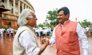 No Cong-AAP tieup for Delhi, Haryana polls: Jairam