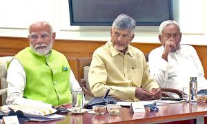 Modi Woos NDA Allies to Form Government