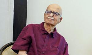 LK Advani discharged from AIIMS