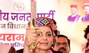 Kangana's gaffe, slams 'Tejasvi Surya' in poll speech