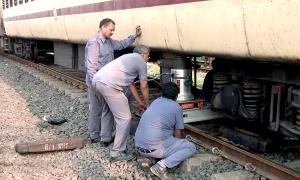 39 trains cancelled after goods train derails in T'gana