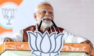 Cong lodges complaints with EC against Modi, Shah