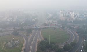 Delhi chokes as AQI hits 'severe plus' at 484