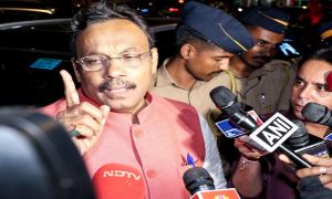 Cash-for-vote: BJP's Tawde booked on eve of Maha polls