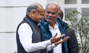 Cong sends Gehlot, Baghel to Maha ahead of results