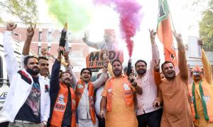 SEE: BJP workers celebrate Maha win!