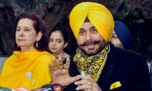 Special diet cure cancer? Navjot Sidhu clarifies