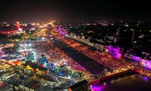 Want To See 2,500,000 Diyas?