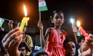 Kolkata turns off lights to protest doctor's rape