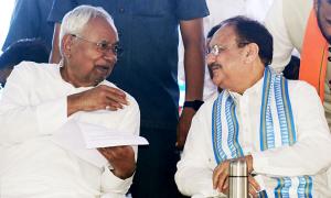 'I made a mistake by...': Nitish in presence of Nadda