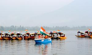 Tiranga Yatra Near Dal Lake