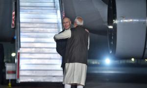 Modi-Putin: Hug in airport, ride in car, dinner at 7, LKM