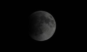 When the Moon Turned Red Over India