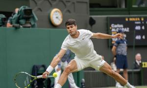 Wimbledon PIX: Alcaraz stretched; Sinner scintillates