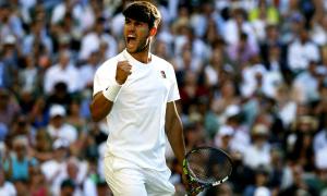Wimbledon PIX: Alcaraz cruises; Sabalenka survives
