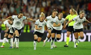 PIX: Germany edge France on penalties to enter Euro semis